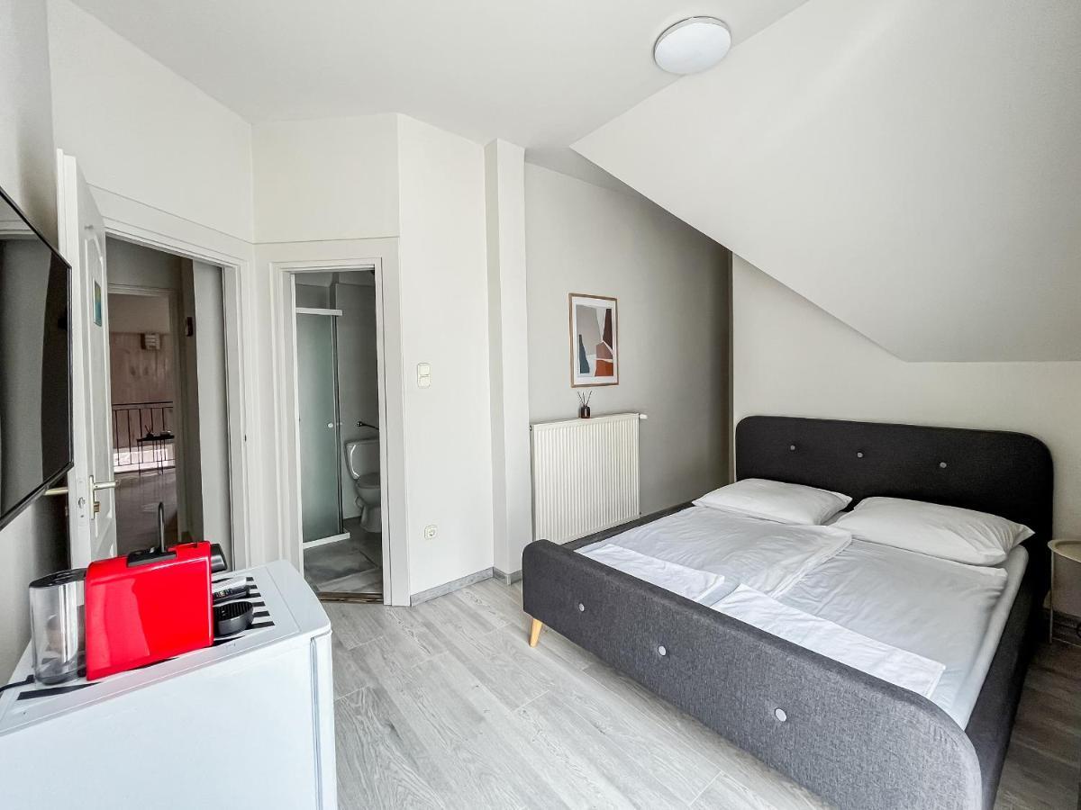 Villa 21 Boutique Rooms Balatonalmádi Extérieur photo
