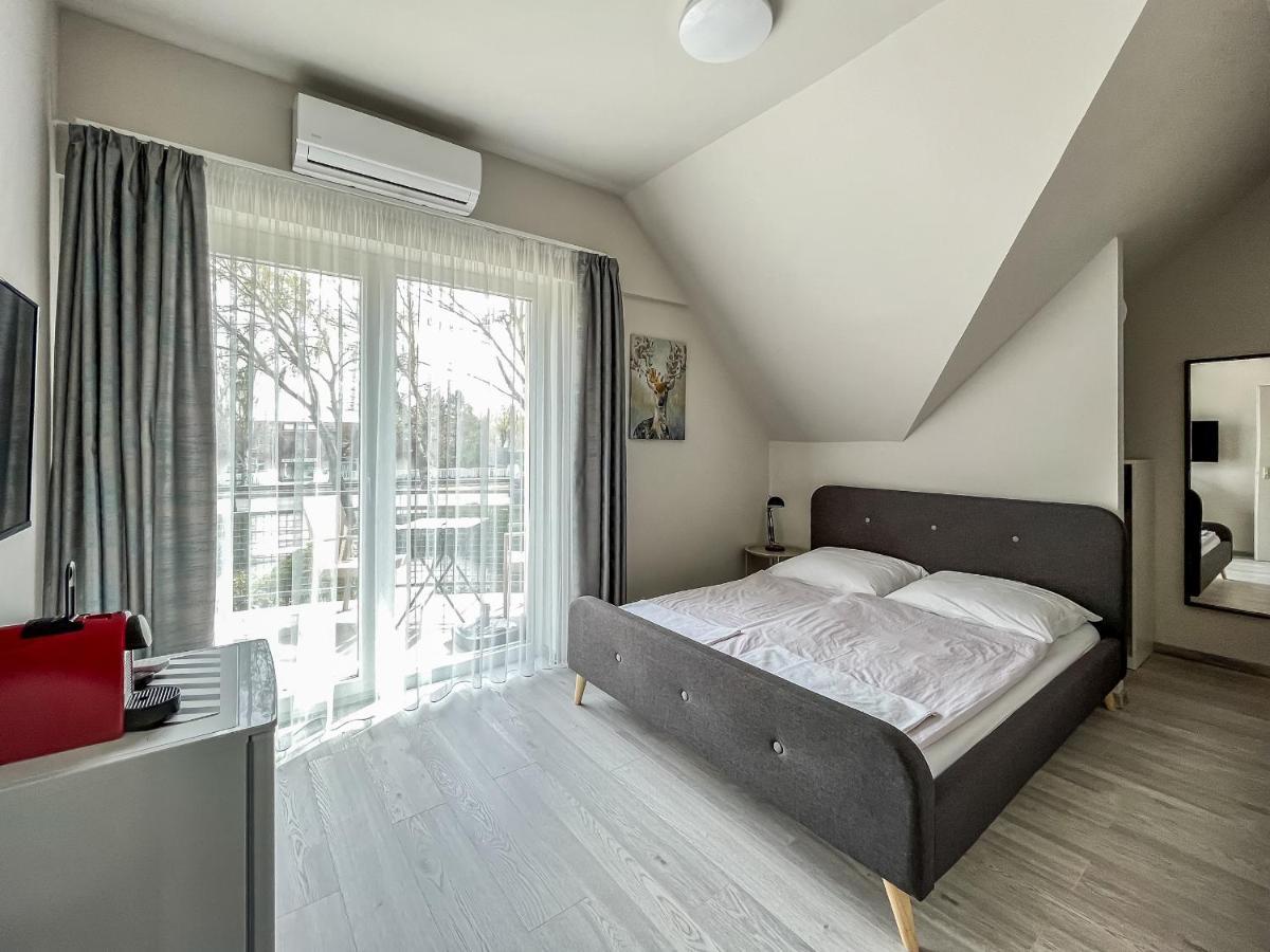 Villa 21 Boutique Rooms Balatonalmádi Extérieur photo