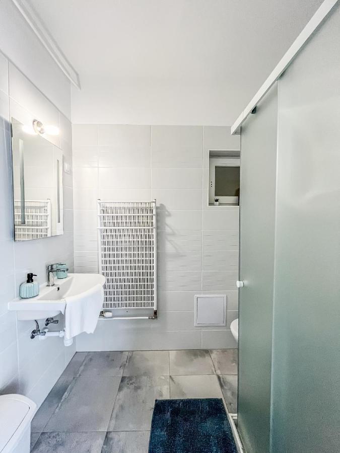 Villa 21 Boutique Rooms Balatonalmádi Extérieur photo