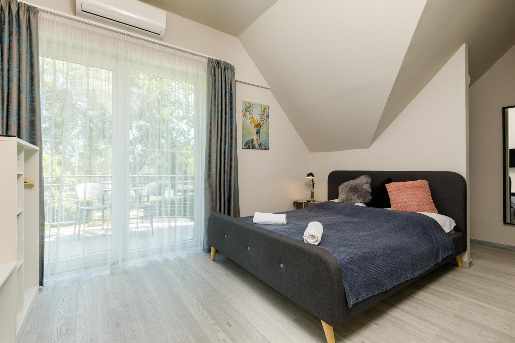 Villa 21 Boutique Rooms Balatonalmádi Extérieur photo